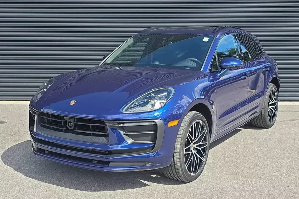 2025 Porsche Macan Base photo 1
