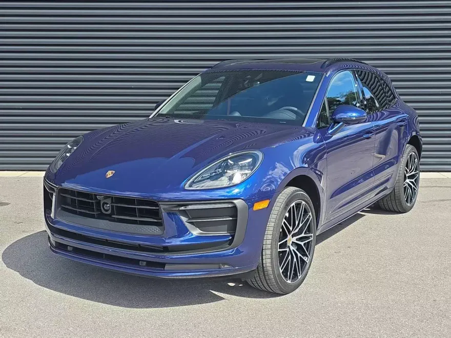 2025 Porsche Macan Base photo 1