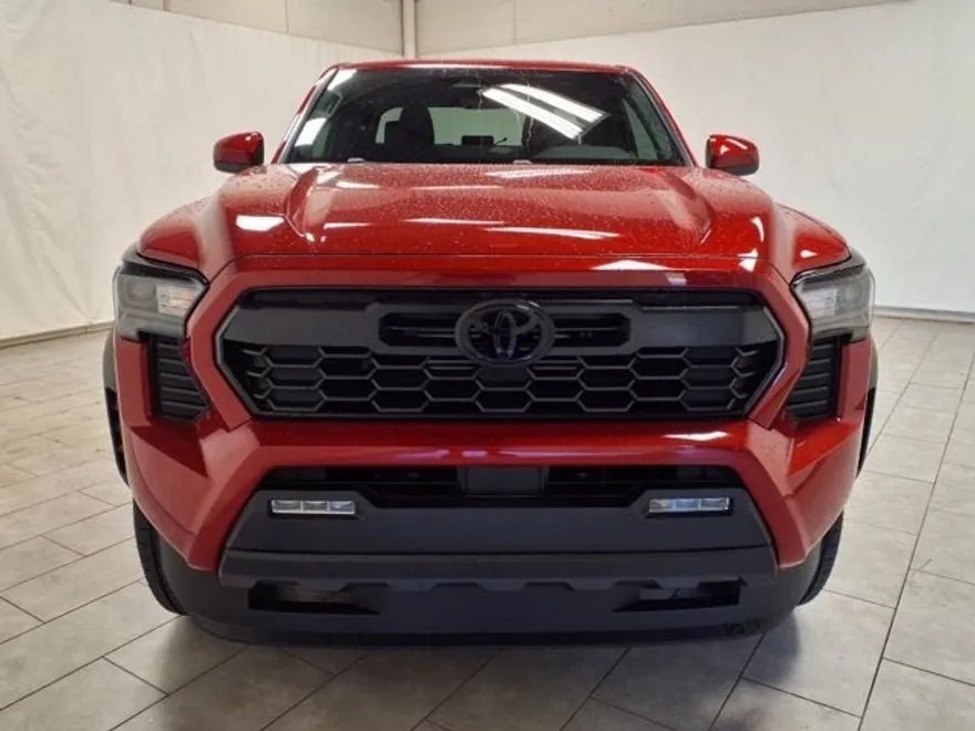 2025 Toyota Tacoma TRD Off-Road photo 1