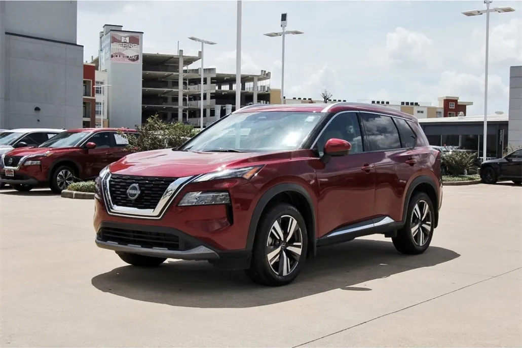 2023 Nissan Rogue SL photo 1