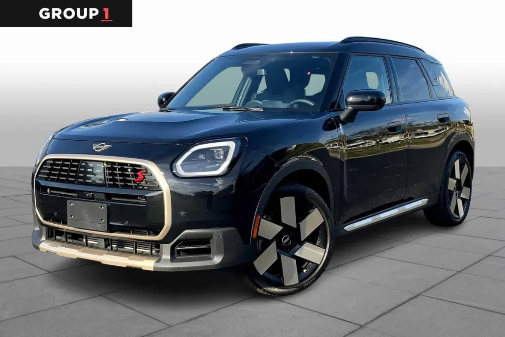2025 Mini Countryman S ALL4 photo 1