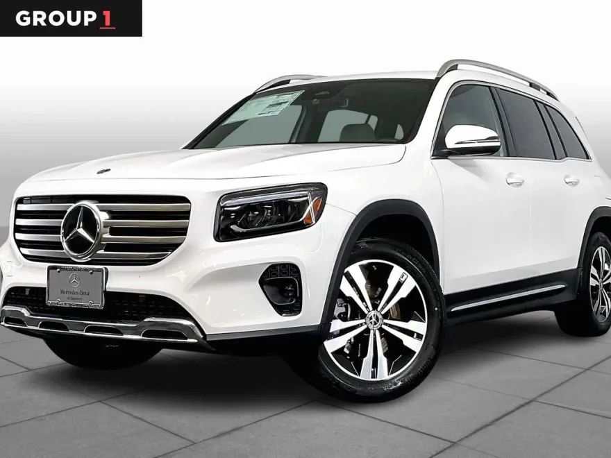 2025 Mercedes Benz GLB 250 4MATIC photo 1