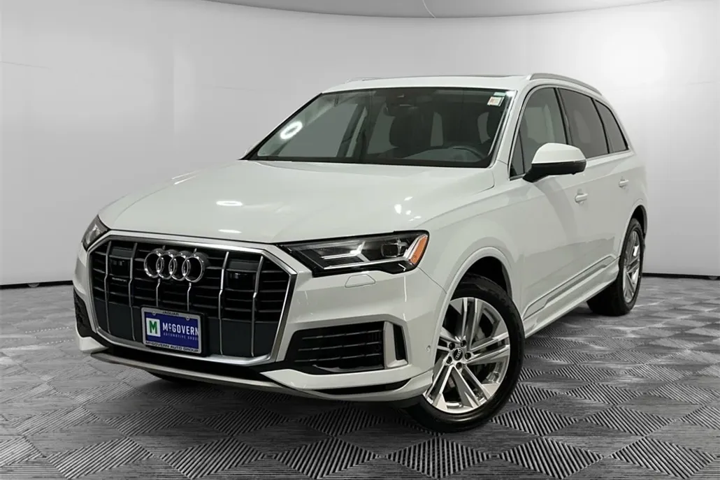 2022 Audi Q7 55 Premium Plus photo 1