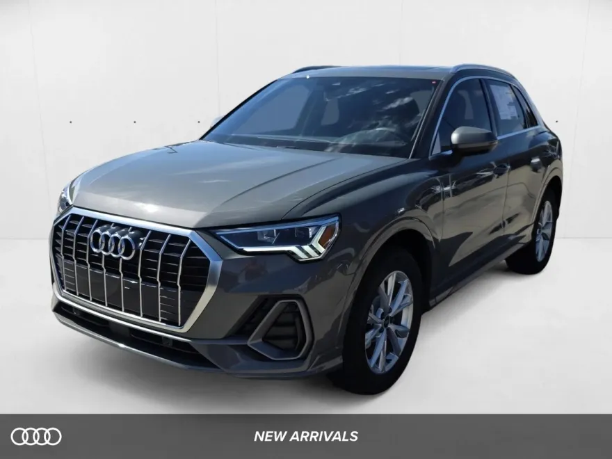 2025 Audi Q3 45 TFSI S line Premium photo 1