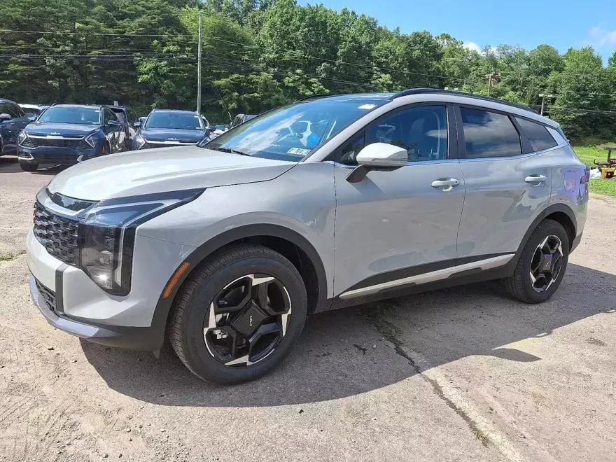 2026 Kia Sportage EX photo 1