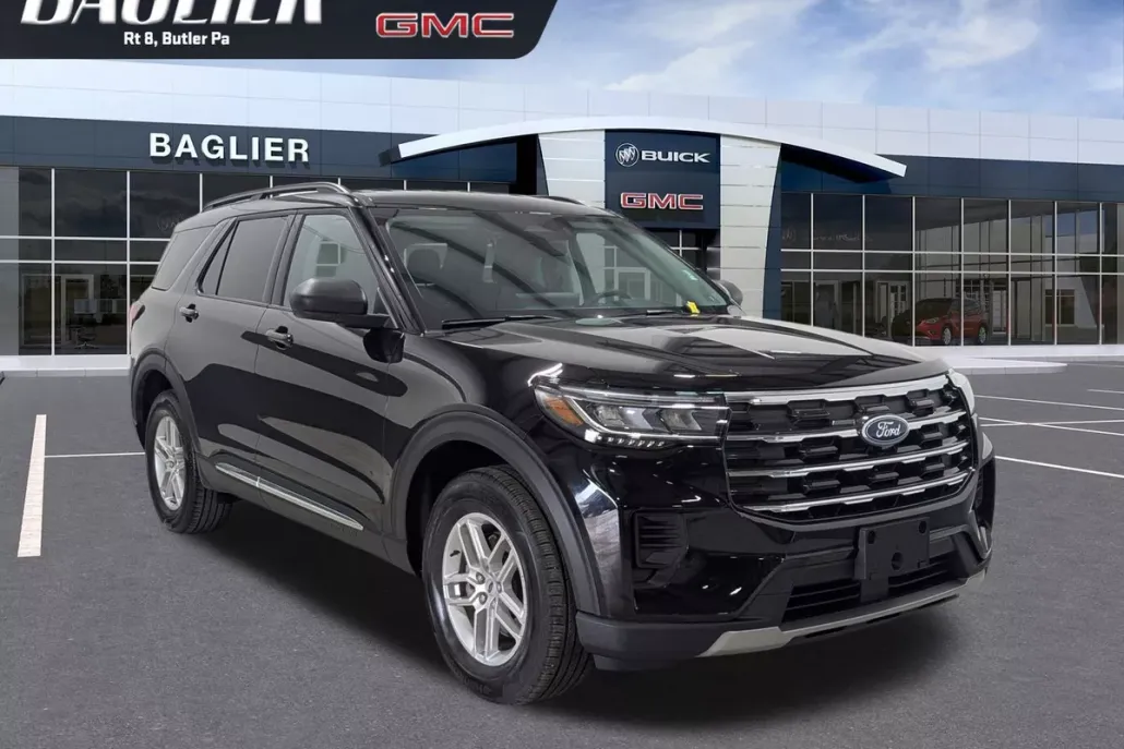 2025 Ford Explorer photo 1