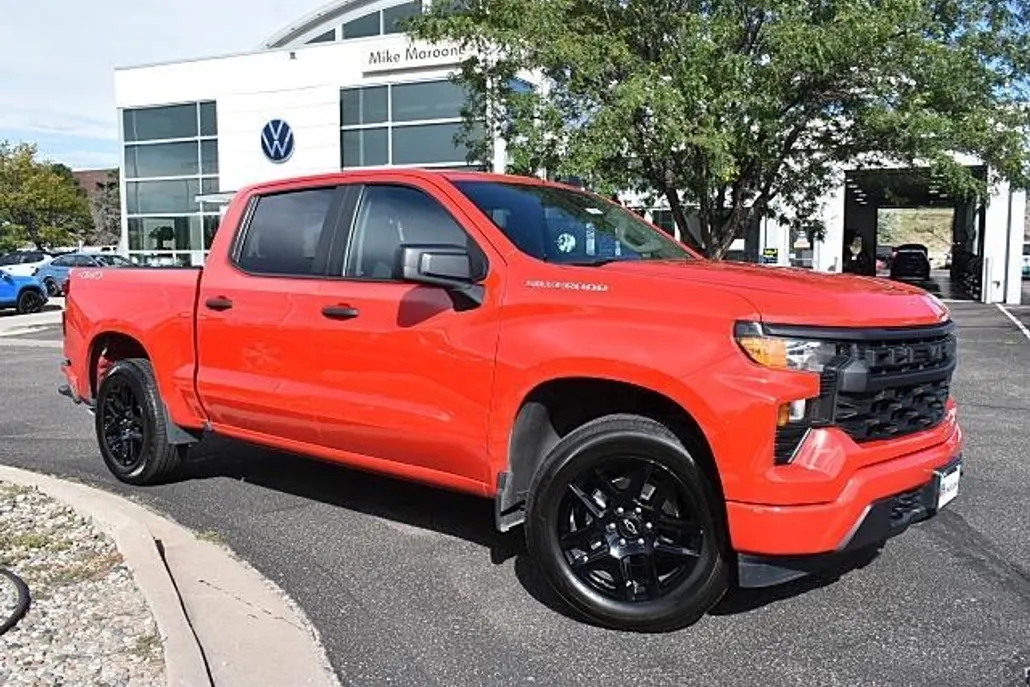 2022 Chevrolet Silverado 1500 Custom photo 1