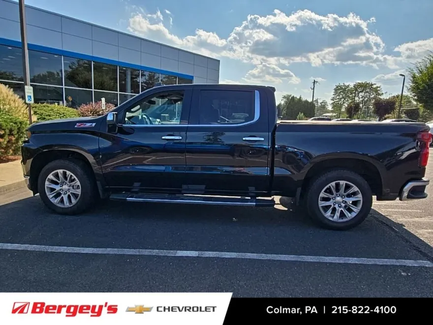 2022 Chevrolet Silverado 1500 Base photo 1