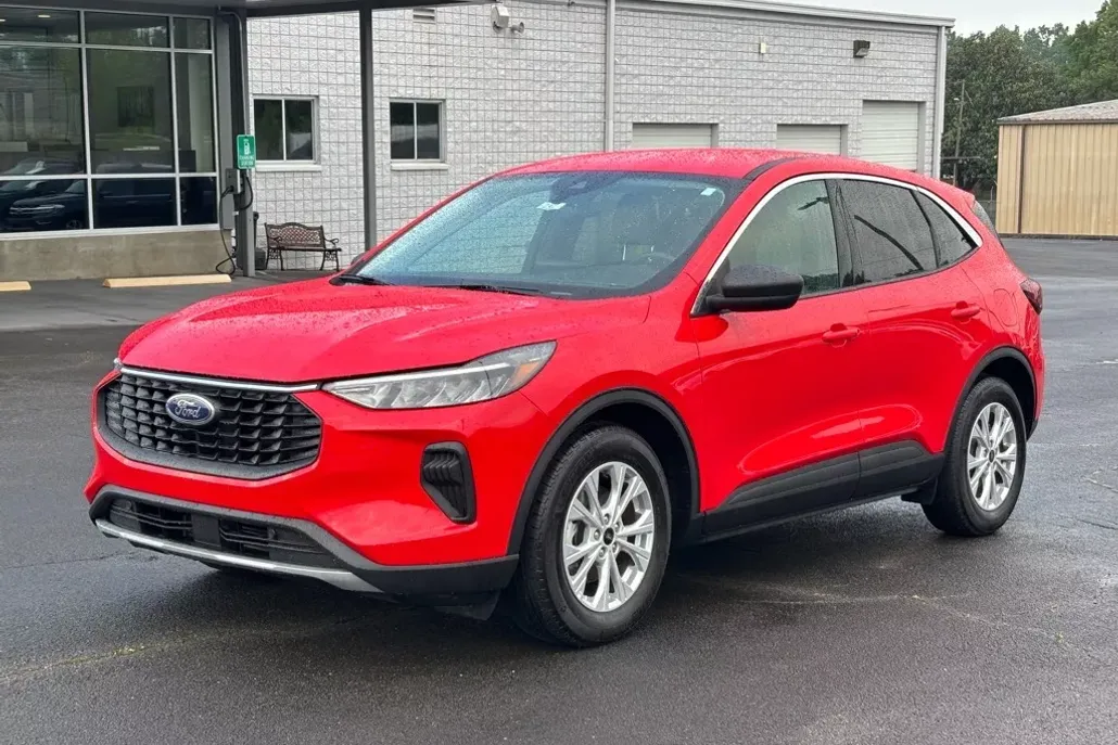 2024 Ford Escape Active photo 1