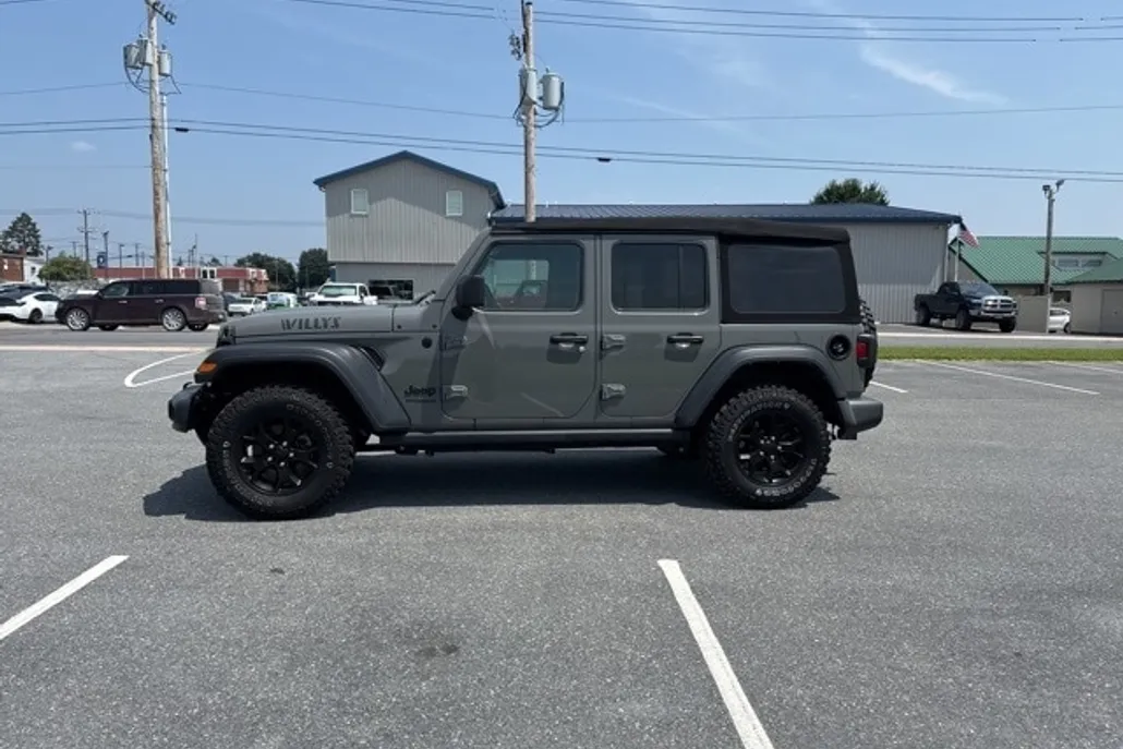 2021 Jeep Wrangler Unlimited Willys photo 1