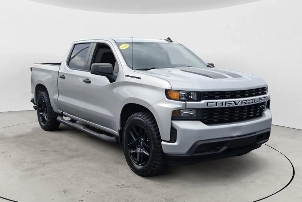 2022 Chevrolet Silverado 1500 Custom photo 1