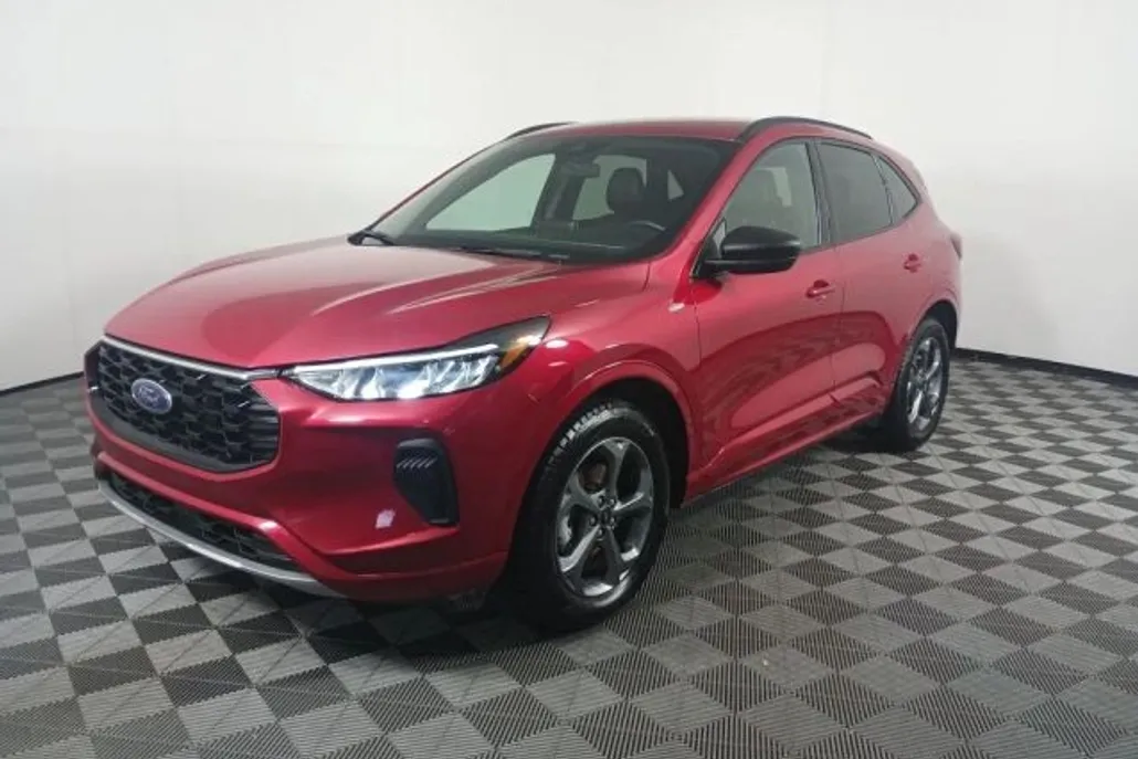 2024 Ford Escape ST-Line Sport photo 1