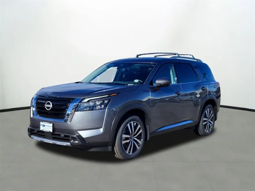 2025 Nissan Pathfinder Platinum photo 1