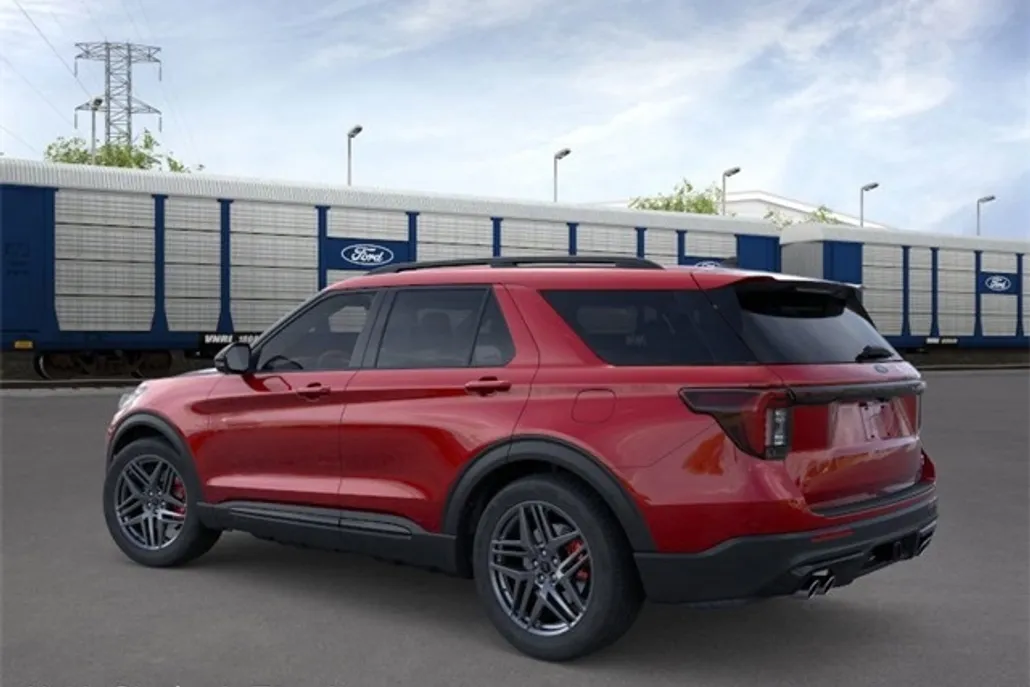 2025 Ford Explorer ST photo 1