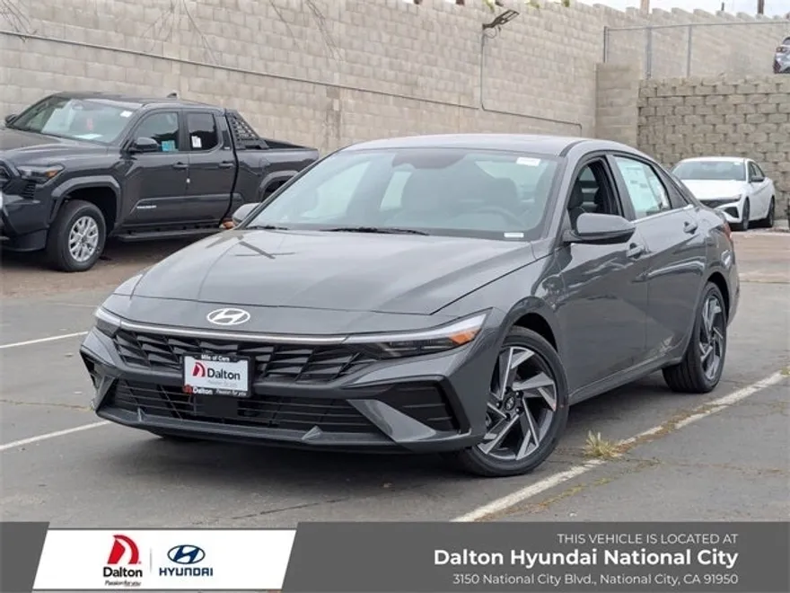 2025 Hyundai Elantra Hybrid Limited photo 1