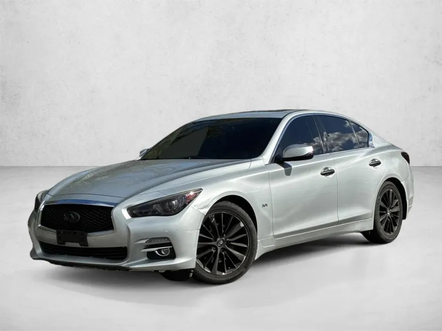 2017 Infiniti Q50 3.0t Premium photo 1
