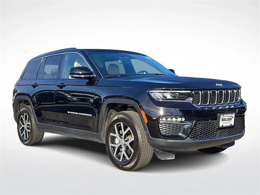 2024 Jeep Grand Cherokee Limited photo 1