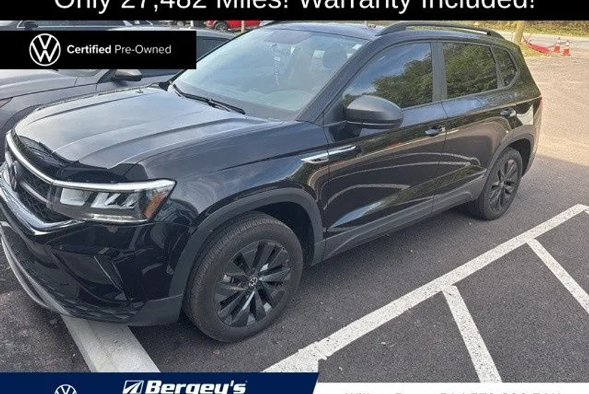 2022 Volkswagen Taos S photo 1
