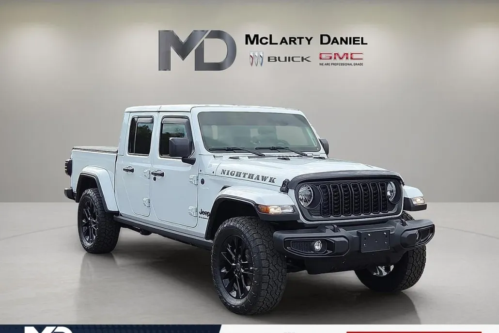 2025 Jeep Gladiator photo 1
