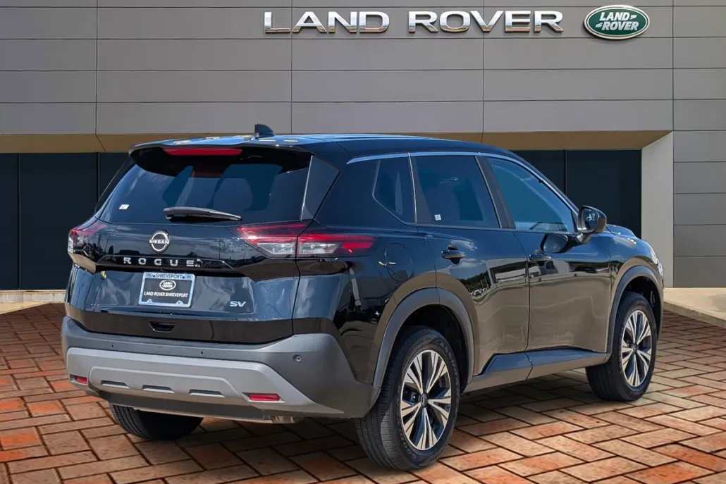 2023 Nissan Rogue SV photo 1