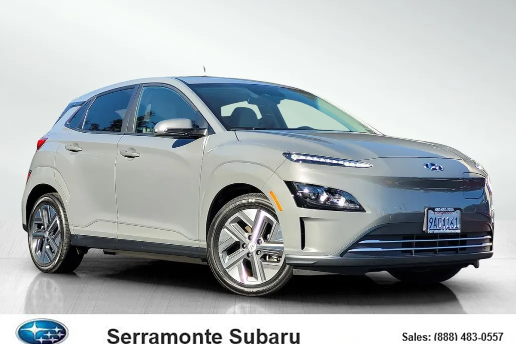 2022 Hyundai Kona Electric SEL photo 1