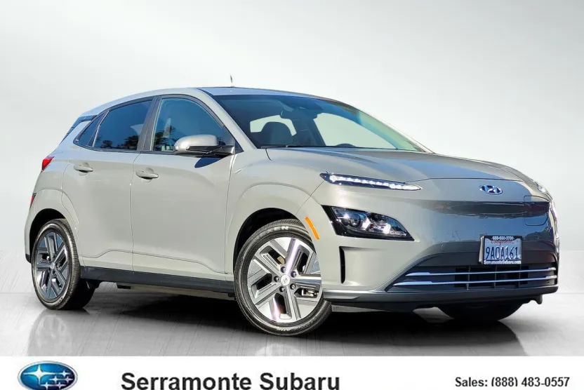 2022 Hyundai Kona Electric SEL photo 1