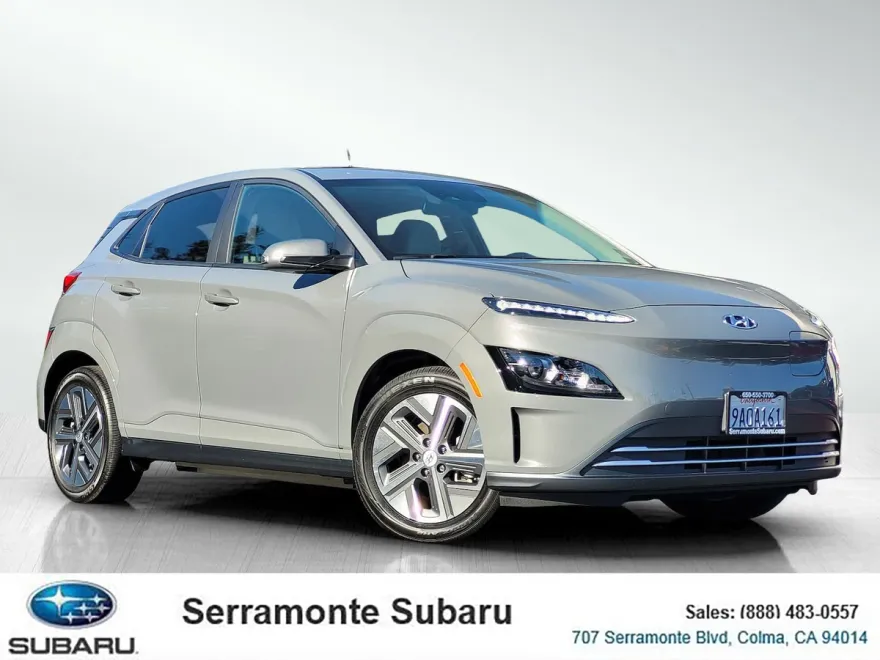 2022 Hyundai Kona Electric SEL photo 1