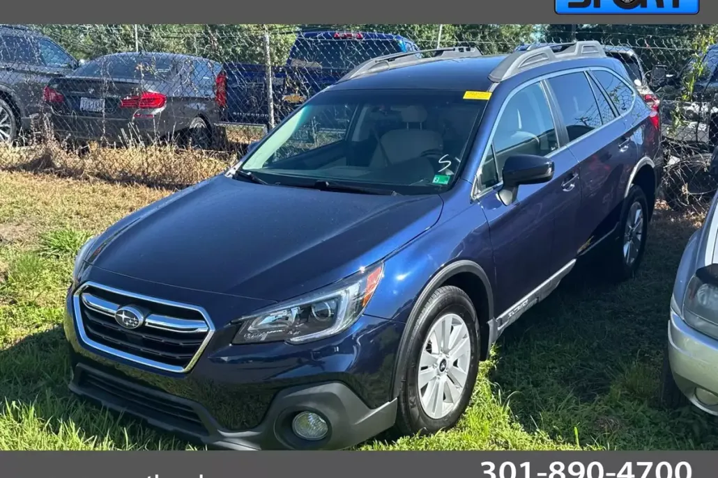 2018 Subaru Outback 2.5i Premium photo 1