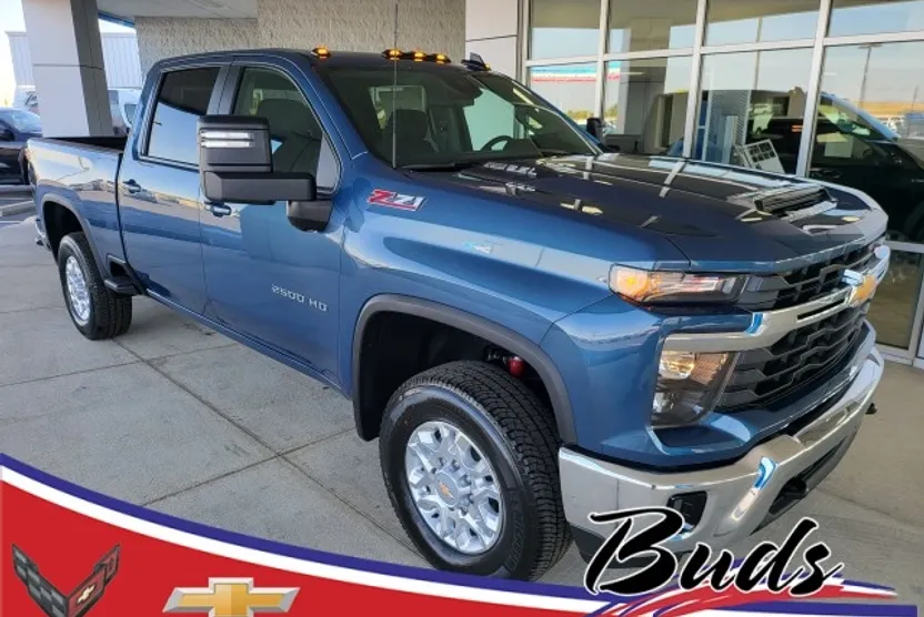 2026 Chevrolet Silverado 2500HD LT photo 1