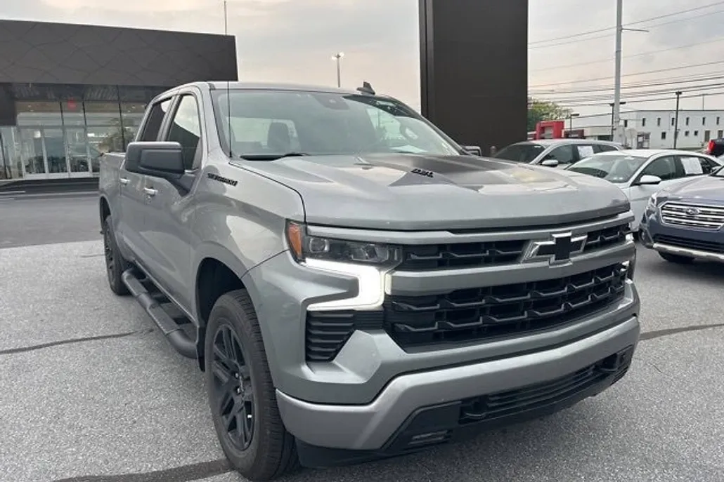 2023 Chevrolet Silverado 1500 RST photo 1
