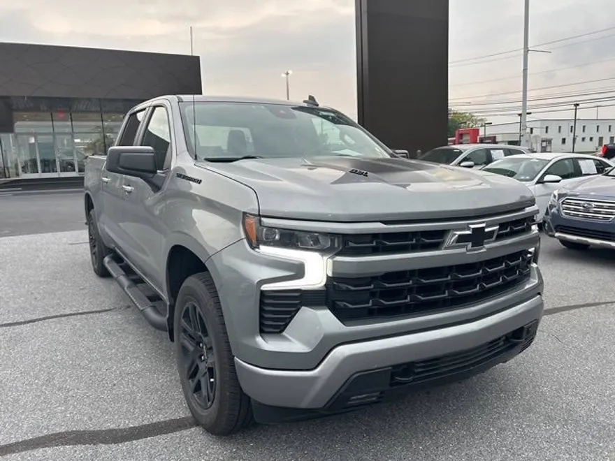 2023 Chevrolet Silverado 1500 RST photo 1