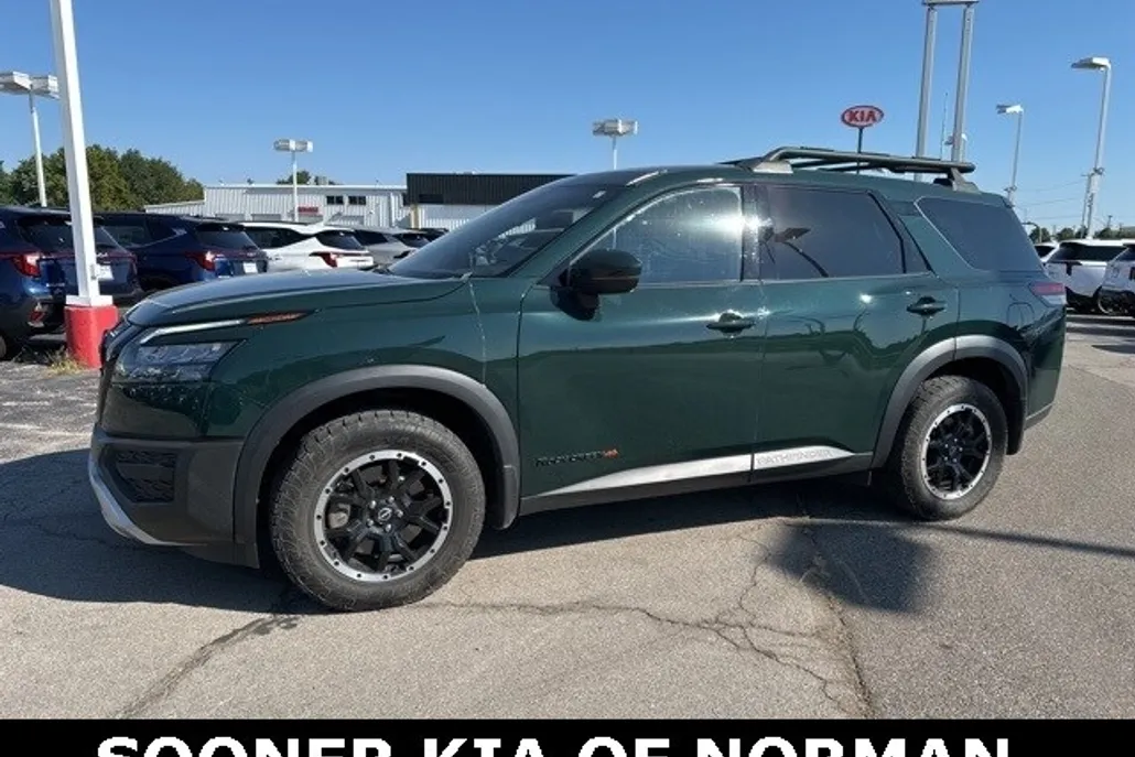 2023 Nissan Pathfinder Rock Creek photo 1