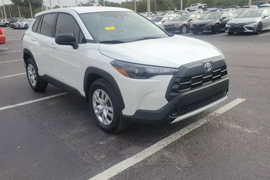 2026 Toyota Corolla Cross L photo 1