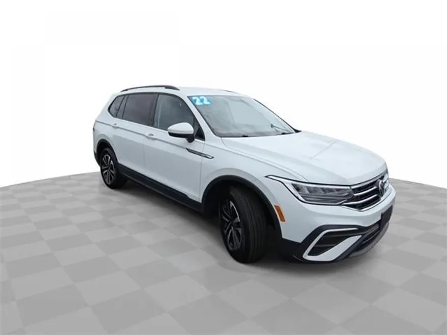 2022 Volkswagen Tiguan S photo 1