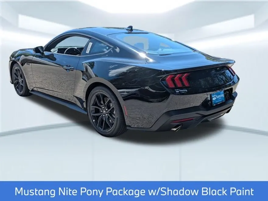 2025 Ford Mustang GT photo 1