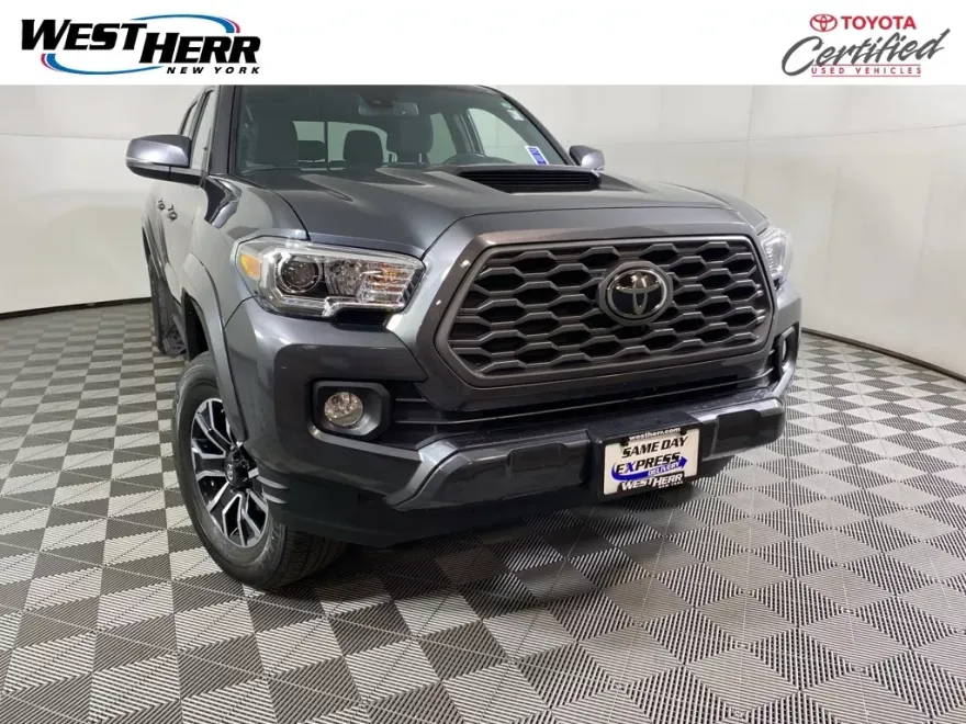 2022 Toyota Tacoma TRD Sport V6 photo 1
