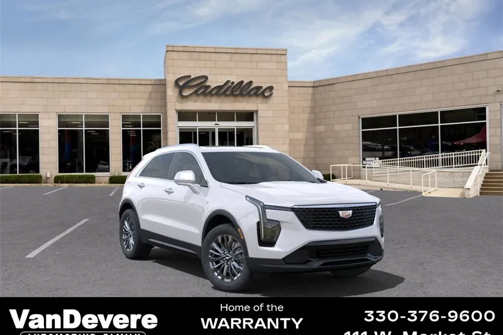2025 Cadillac XT4 Premium Luxury photo 1