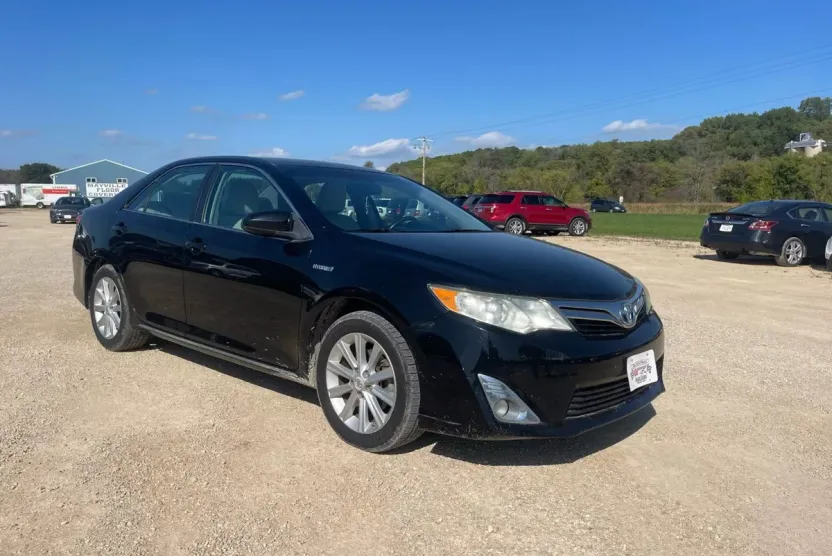 2012 Toyota Camry XLE Hybrid photo 1