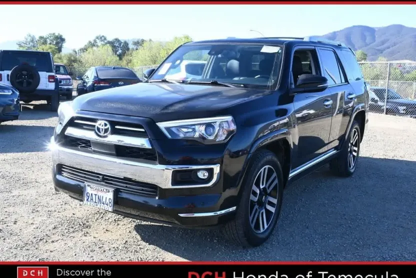 2022 Toyota 4Runner Limited photo 1