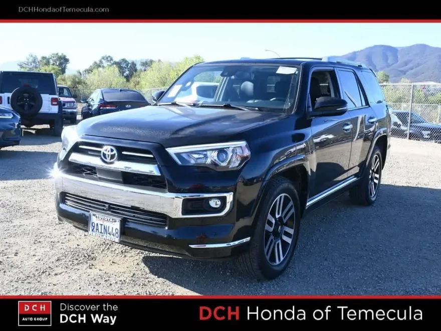2022 Toyota 4Runner Limited photo 1