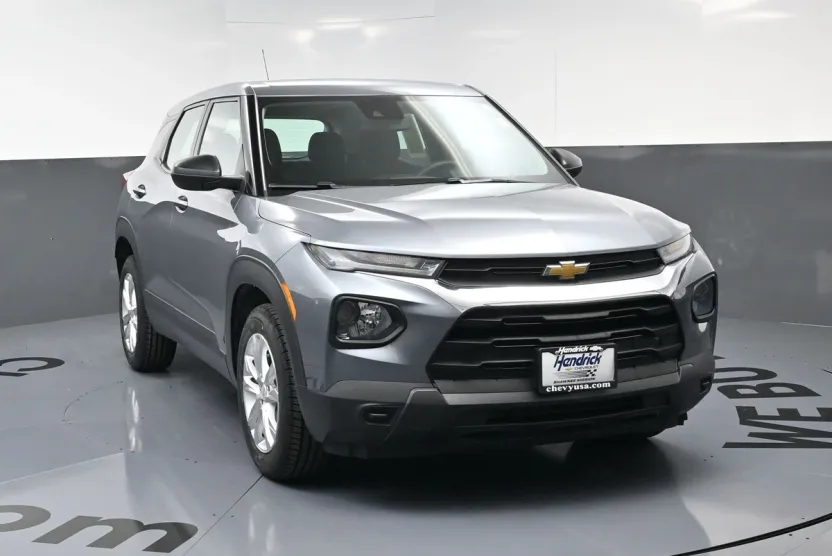 2022 Chevrolet Trailblazer LS photo 1
