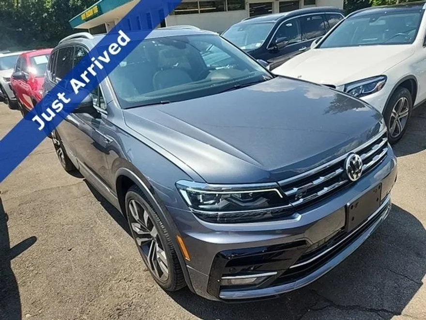 2021 Volkswagen Tiguan SEL Premium R-Line photo 1