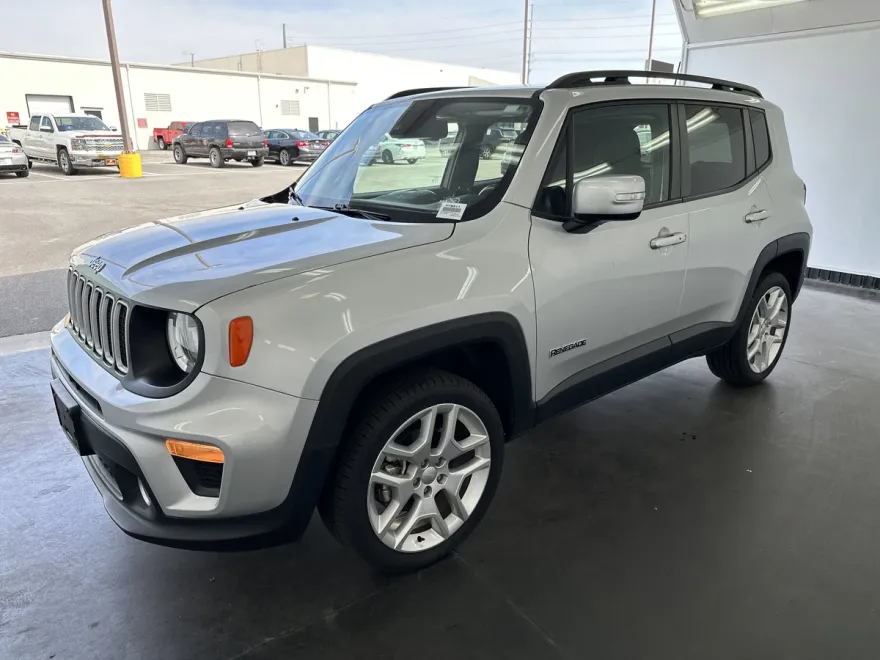 2021 Jeep Renegade Latitude photo 1