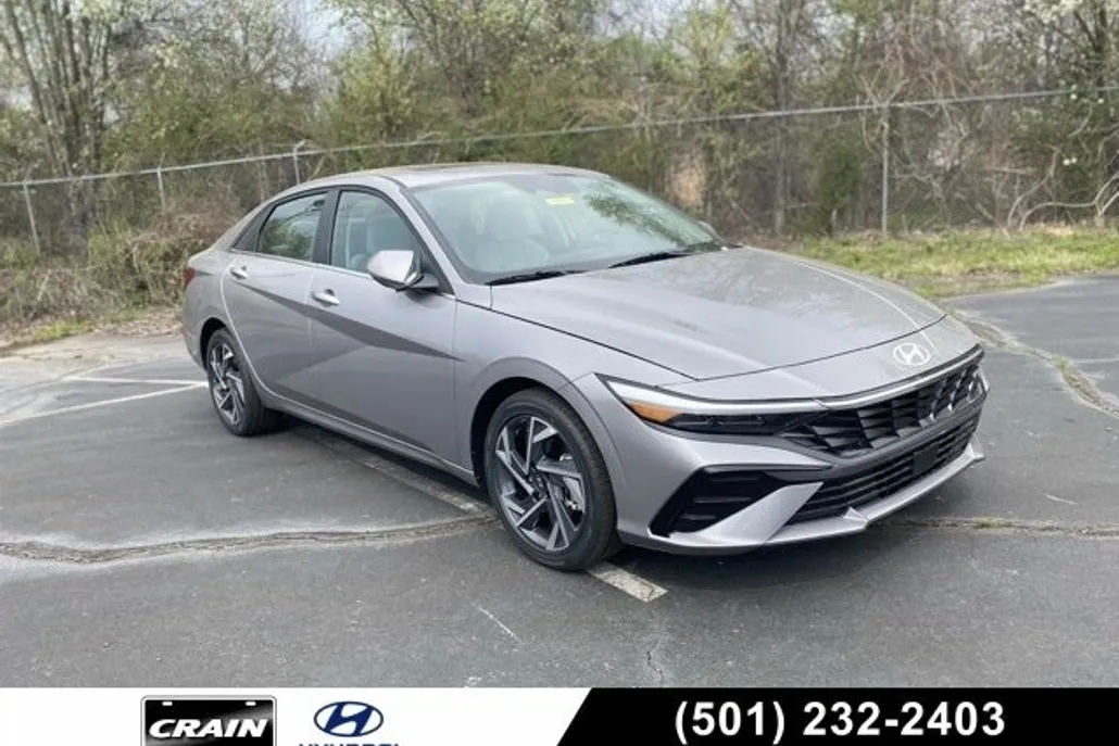 2025 Hyundai Elantra Limited photo 1