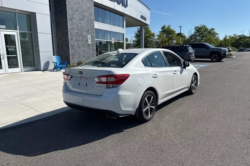 2023 Subaru Impreza Premium photo 1