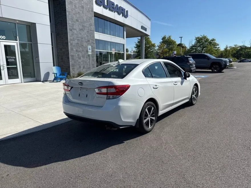 2023 Subaru Impreza Premium photo 1