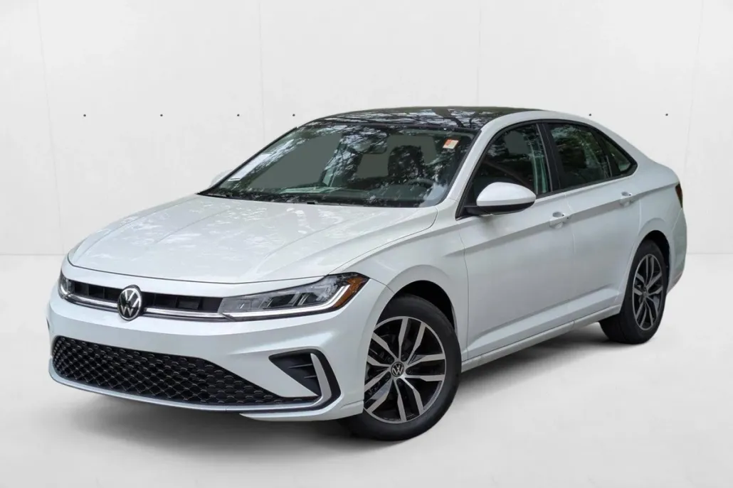 2025 Volkswagen Jetta SE photo 1