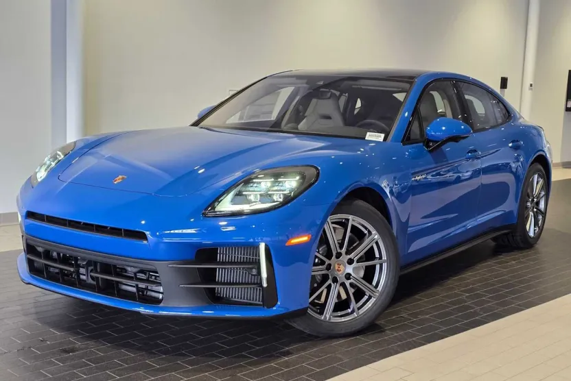 2025 Porsche Panamera 4 E-Hybrid photo 1