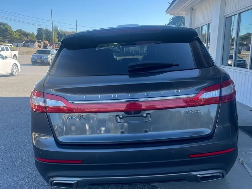 2018 Lincoln MKX Reserve photo 1