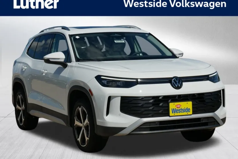 2025 Volkswagen Tiguan SE photo 1
